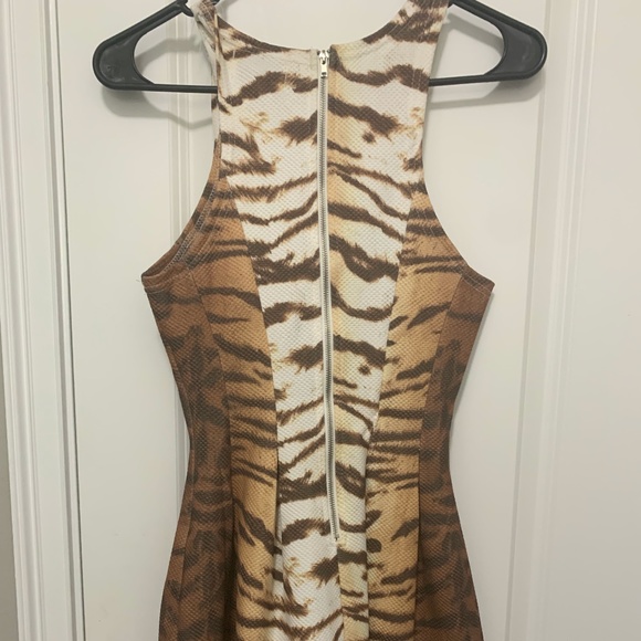 Tiger Dress - Picture 1 of 3